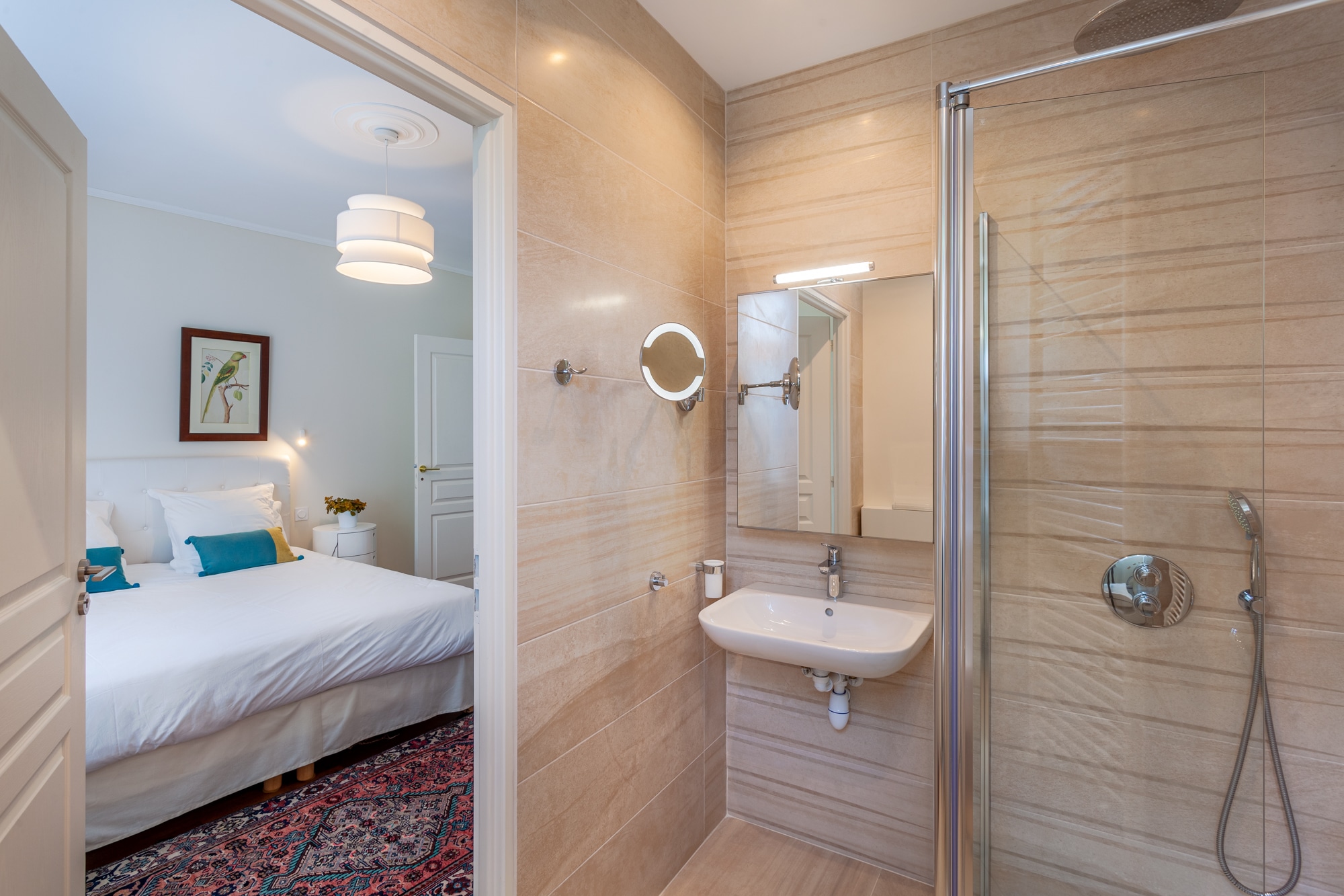 Elegant flat to rent in the centre of Biarritz with its small swimming