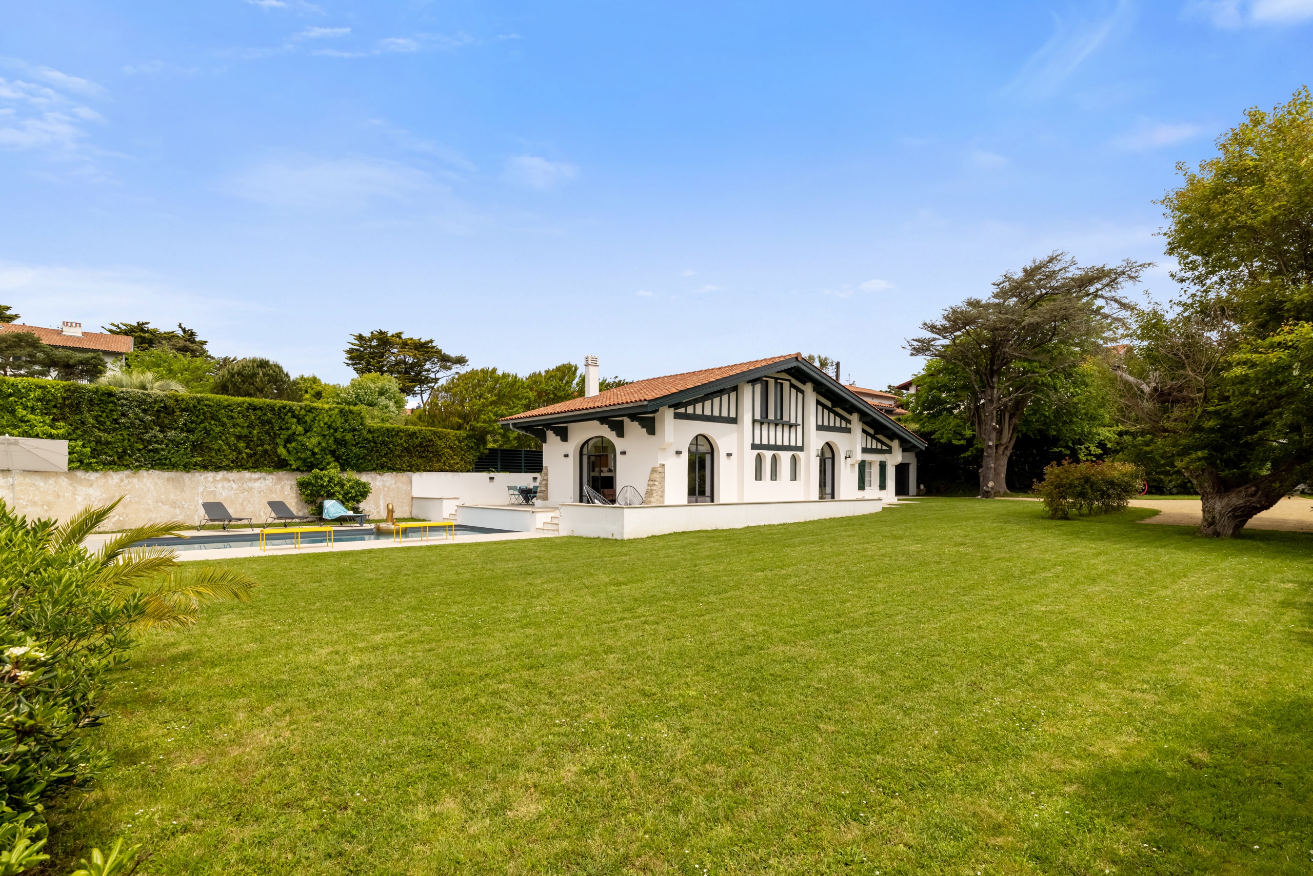 Bright and stylish villa for rent in Bidart (5km from Biarritz